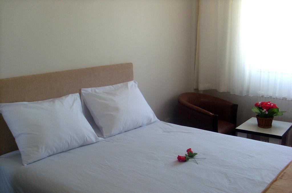 Butik Ertur Hotel Doğubayazıt Rom bilde